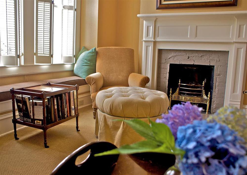 The Willcox Hotel Aiken Room photo
